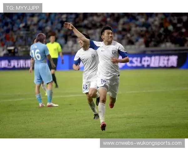 深圳新鹏城主场草坪不合标准 导致与武汉三镇比赛延期举行 深圳新鹏城主场草坪不合标准 导致与武汉三镇比赛延期举行