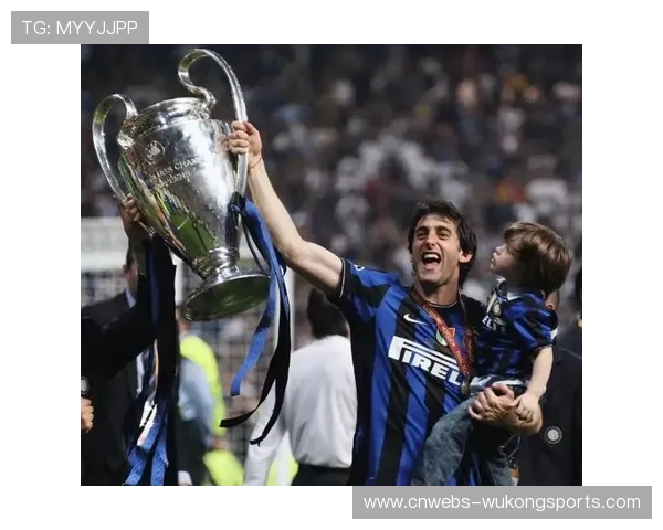 米利托2010年制胜球，助国米成就三冠王伟业